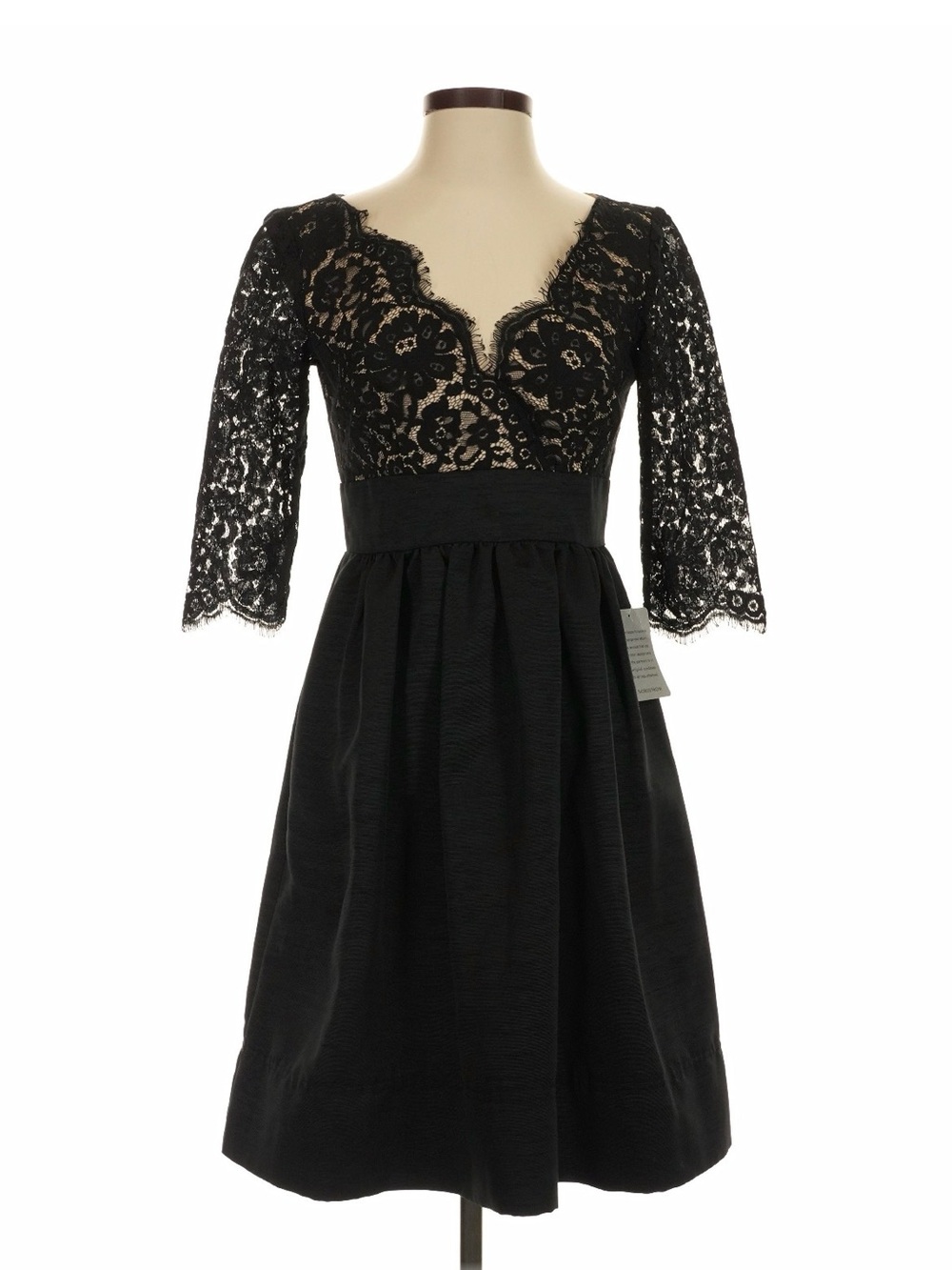 Eliza J Lace Fit & Flare cocktail Dress with Three-Quarter Sleeves with pockets!